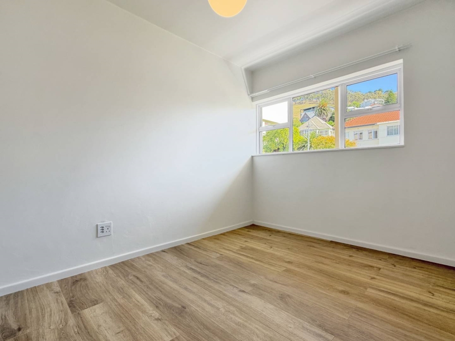 To Let 2 Bedroom Property for Rent in Green Point Western Cape